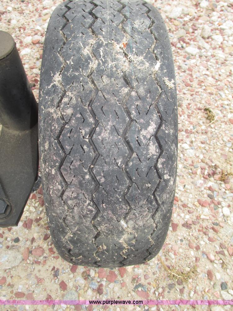 image for item G9881 2013 Unverferth HT36 Field Runner header trailer