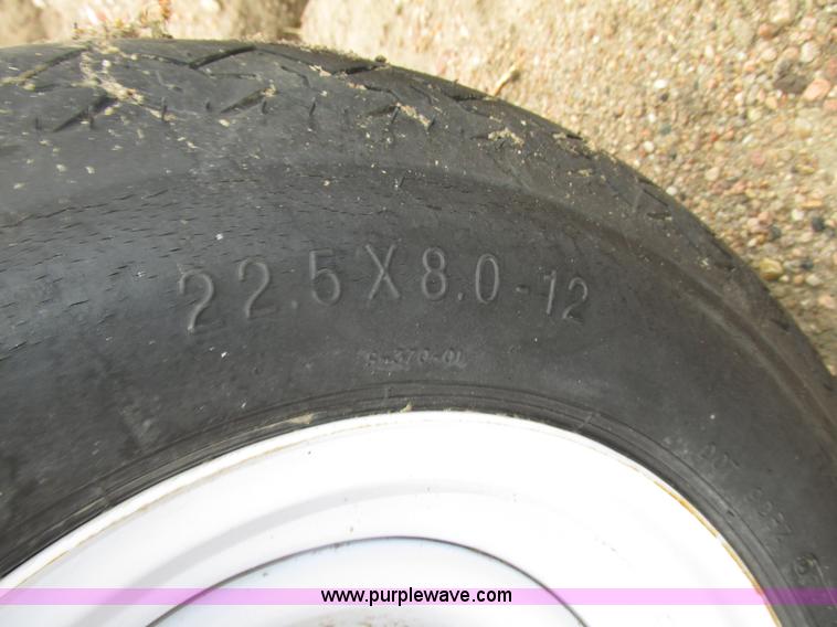 image for item G9881 2013 Unverferth HT36 Field Runner header trailer