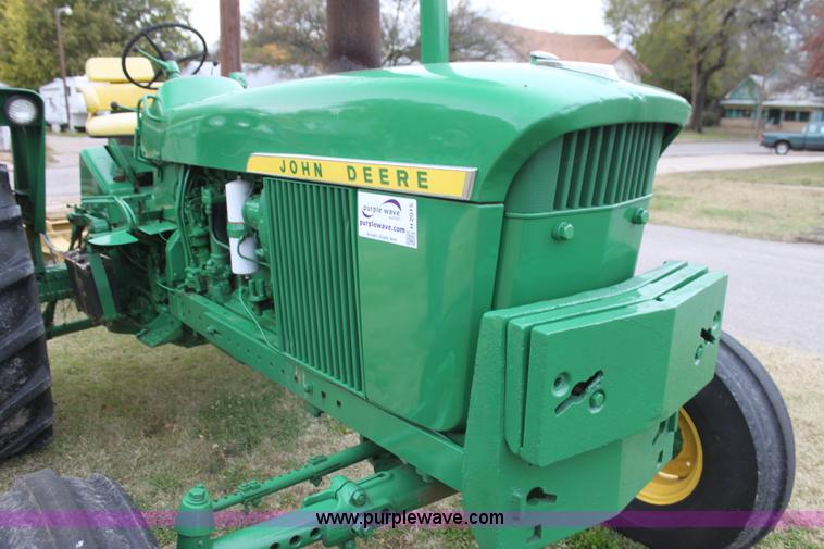 image for item H2015 1965 John Deere 4020 tractor