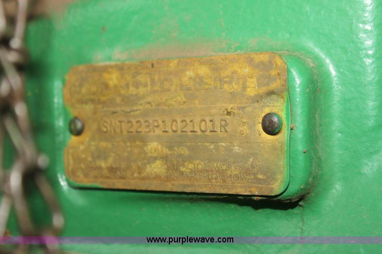 image for item H2015 1965 John Deere 4020 tractor