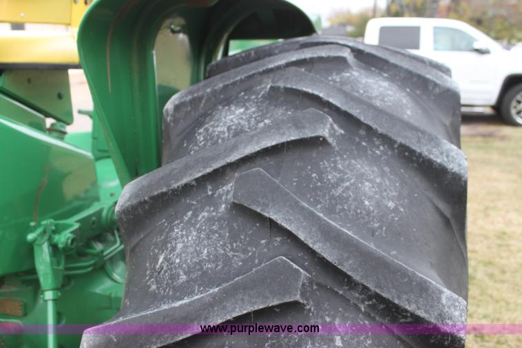 image for item H2015 1965 John Deere 4020 tractor