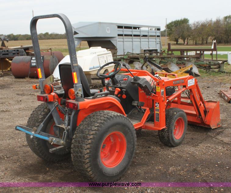 image for item H2018 Kubota B7510 tractor