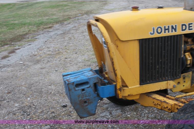 image for item H2023 John Deere 401B tractor