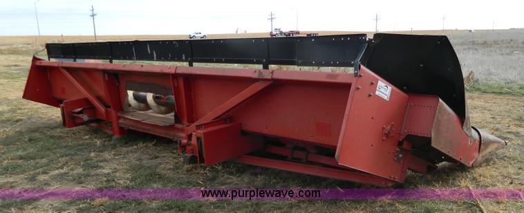 image for item H2312 1993 Case 1083 corn head