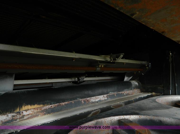 image for item H2313 2005 Challenger 670 RWA combine