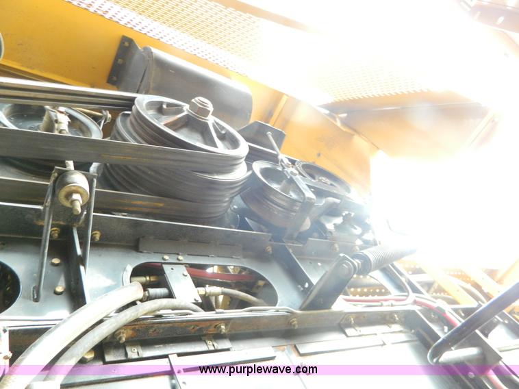 image for item H2313 2005 Challenger 670 RWA combine