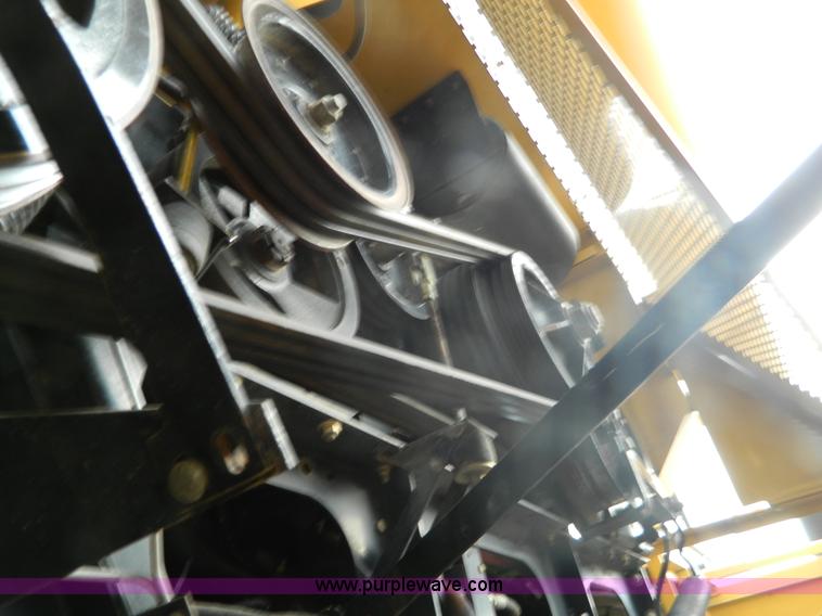 image for item H2313 2005 Challenger 670 RWA combine