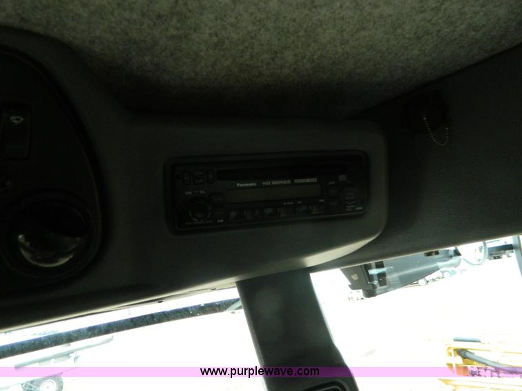 image for item H2313 2005 Challenger 670 RWA combine