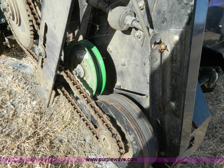 image for item H2316 2004 Gleaner 7000 rigid head