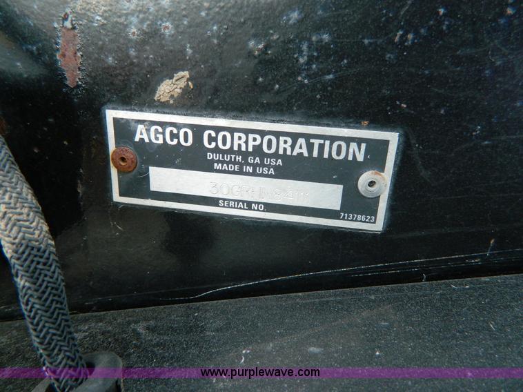 image for item H2316 2004 Gleaner 7000 rigid head