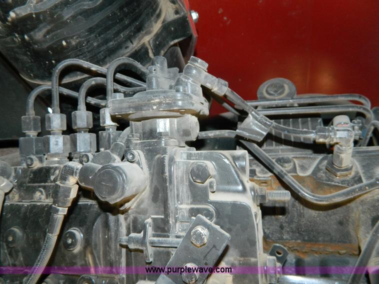 image for item H2316 2004 Gleaner 7000 rigid head