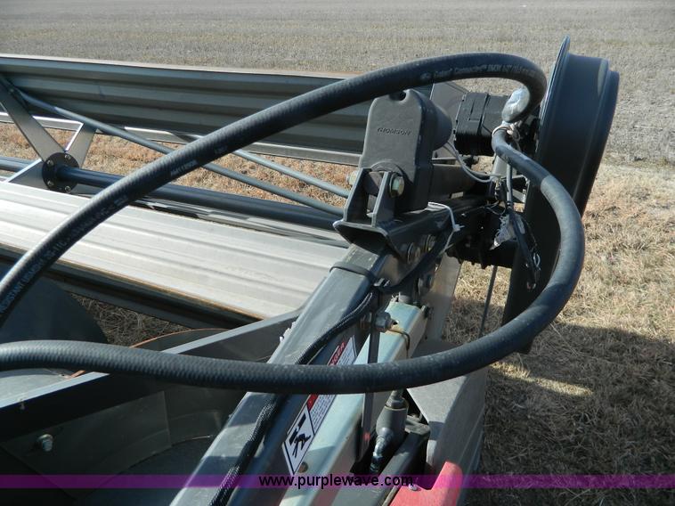 image for item H2317 2009 Massey-Ferguson 7200 head
