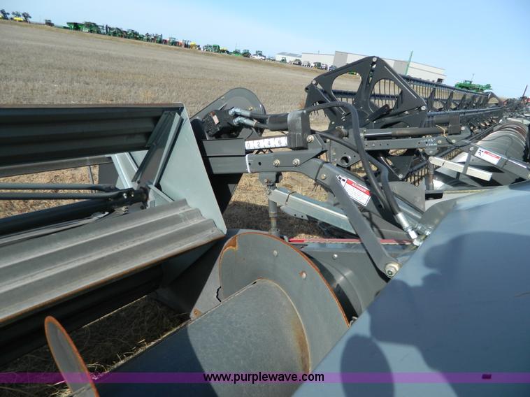 image for item H2317 2009 Massey-Ferguson 7200 head