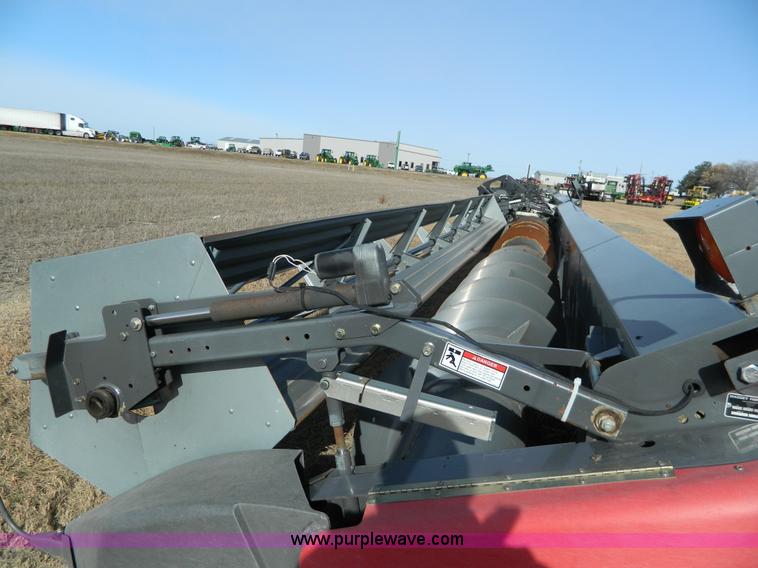 image for item H2317 2009 Massey-Ferguson 7200 head