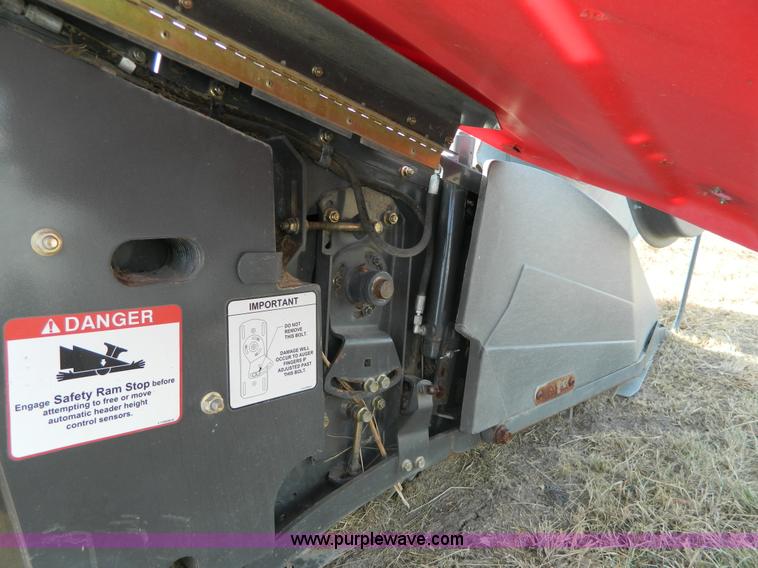 image for item H2317 2009 Massey-Ferguson 7200 head