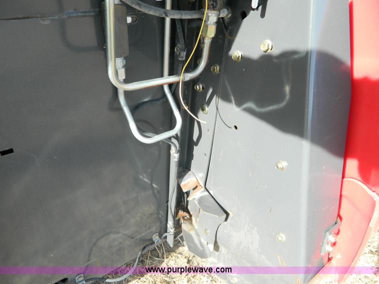 image for item H2317 2009 Massey-Ferguson 7200 head