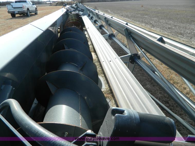 image for item H2317 2009 Massey-Ferguson 7200 head