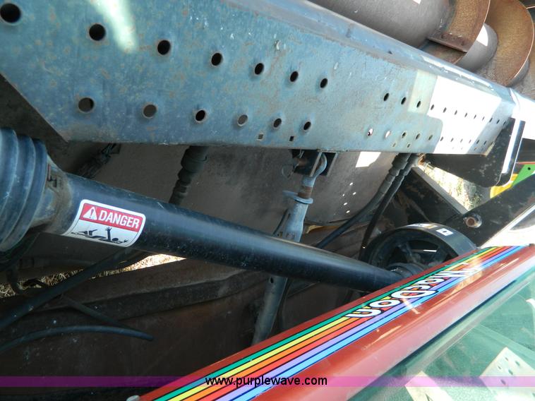 image for item H2318 2000 Mac Don 9350 self-propelled swather