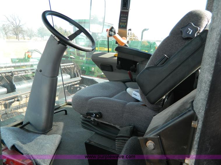 image for item H2318 2000 Mac Don 9350 self-propelled swather