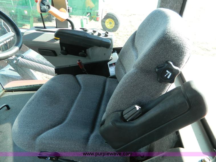 image for item H2318 2000 Mac Don 9350 self-propelled swather