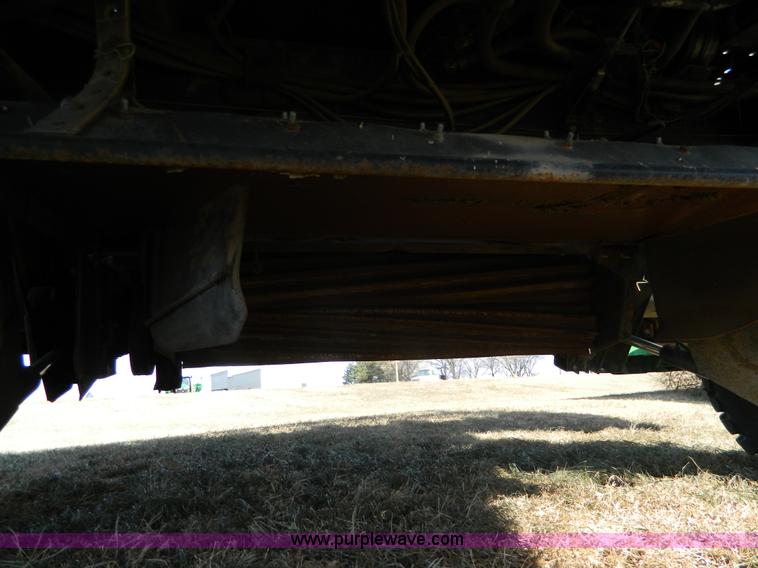 image for item H2318 2000 Mac Don 9350 self-propelled swather