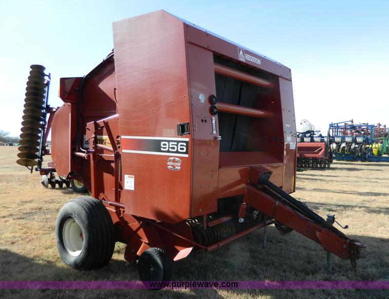 image for item H2319 2003 Hesston 956 Autocycle round baler