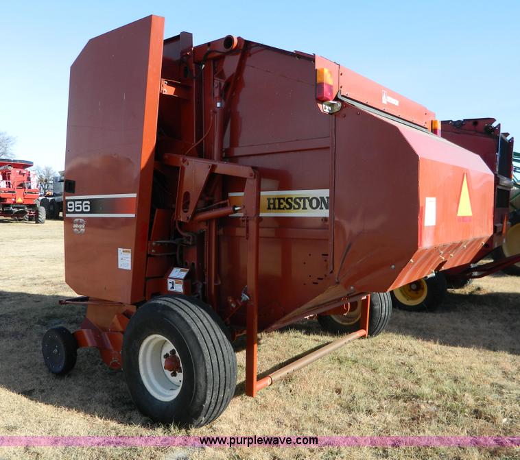 image for item H2319 2003 Hesston 956 Autocycle round baler