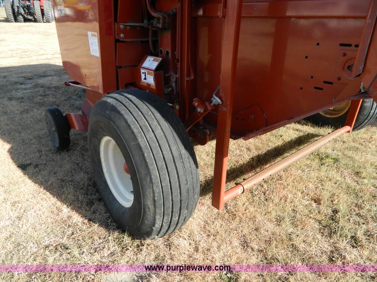 image for item H2319 2003 Hesston 956 Autocycle round baler