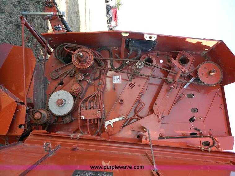 image for item H2319 2003 Hesston 956 Autocycle round baler