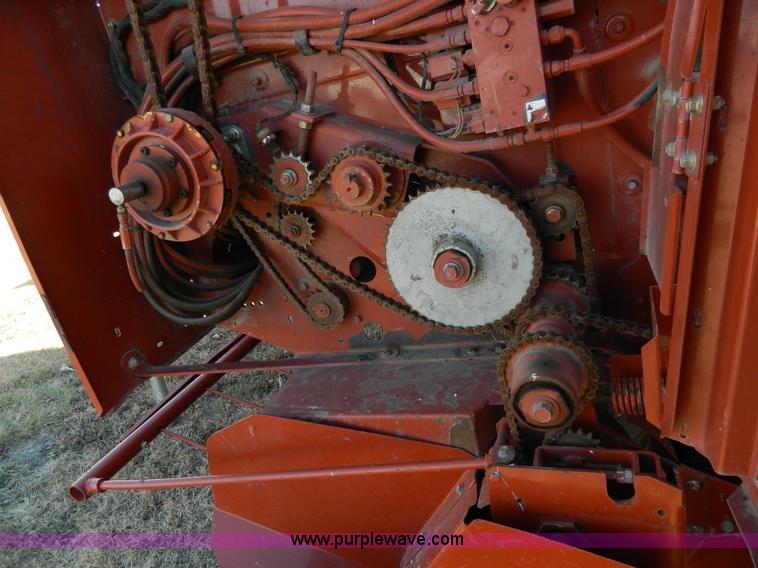 image for item H2319 2003 Hesston 956 Autocycle round baler