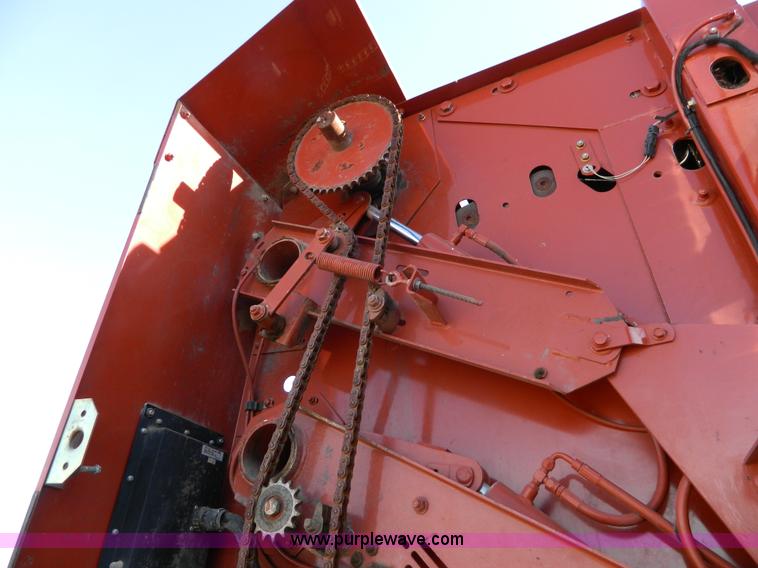 image for item H2319 2003 Hesston 956 Autocycle round baler