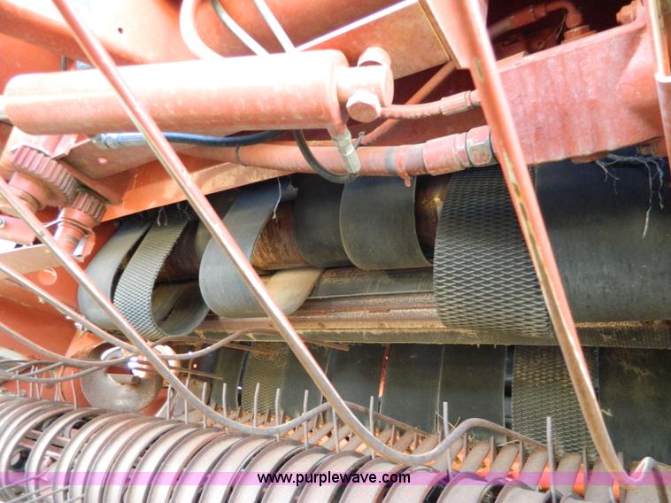 image for item H2319 2003 Hesston 956 Autocycle round baler