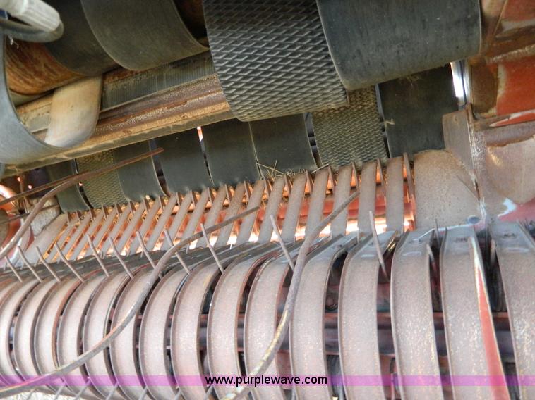 image for item H2319 2003 Hesston 956 Autocycle round baler