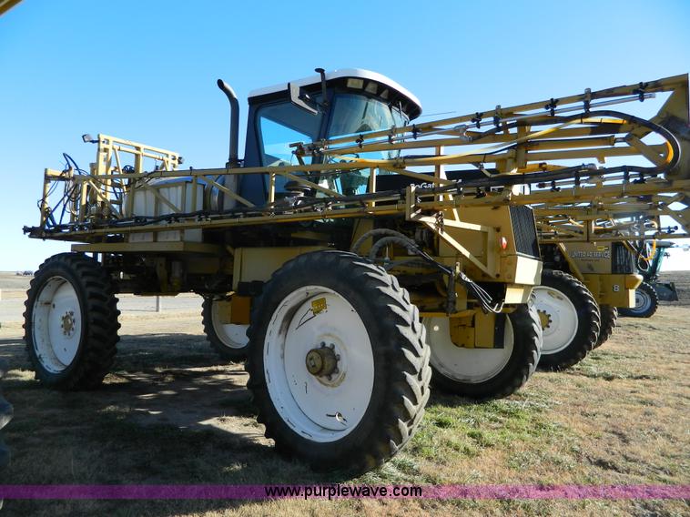 image for item H2320 1996 Ag-Chem RoGator 854 self-propelled sprayer