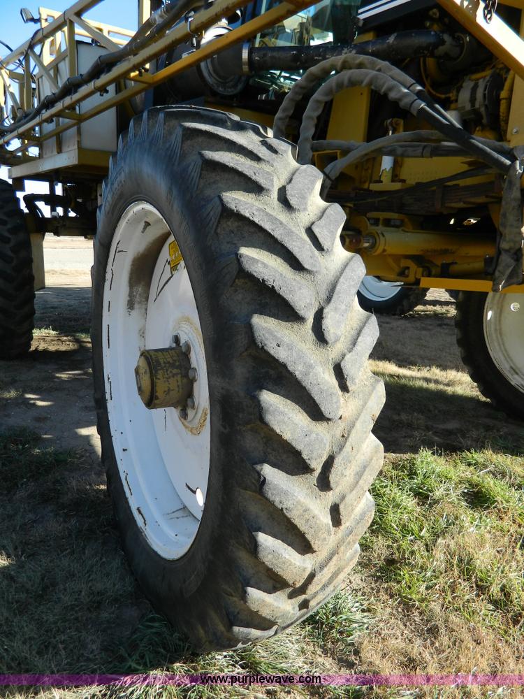 image for item H2320 1996 Ag-Chem RoGator 854 self-propelled sprayer