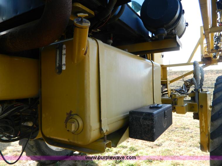 image for item H2320 1996 Ag-Chem RoGator 854 self-propelled sprayer