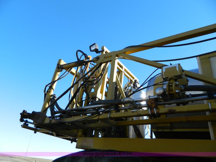 image for item H2320 1996 Ag-Chem RoGator 854 self-propelled sprayer