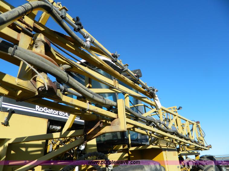 image for item H2320 1996 Ag-Chem RoGator 854 self-propelled sprayer