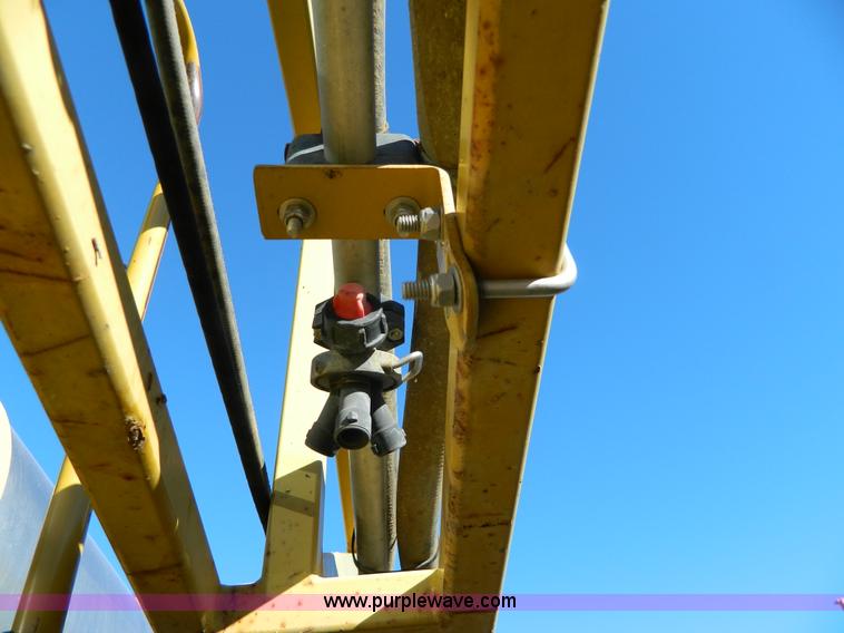 image for item H2320 1996 Ag-Chem RoGator 854 self-propelled sprayer