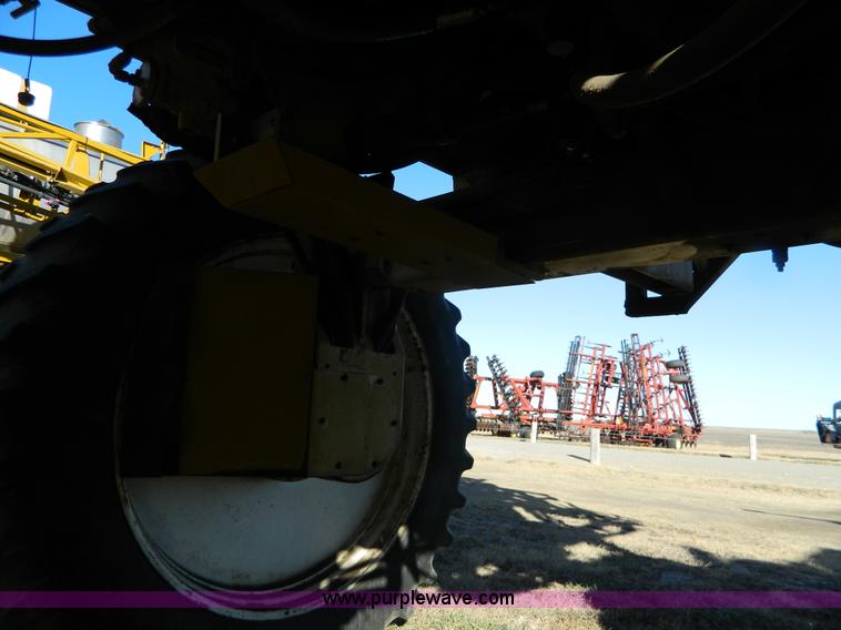 image for item H2320 1996 Ag-Chem RoGator 854 self-propelled sprayer