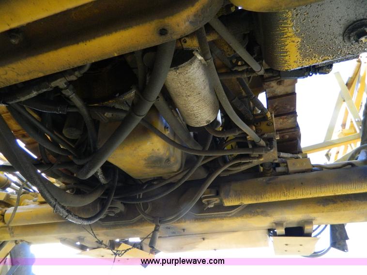 image for item H2320 1996 Ag-Chem RoGator 854 self-propelled sprayer