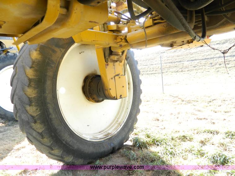 image for item H2320 1996 Ag-Chem RoGator 854 self-propelled sprayer