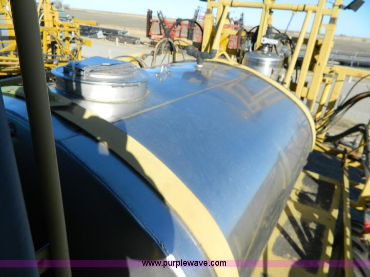 image for item H2320 1996 Ag-Chem RoGator 854 self-propelled sprayer