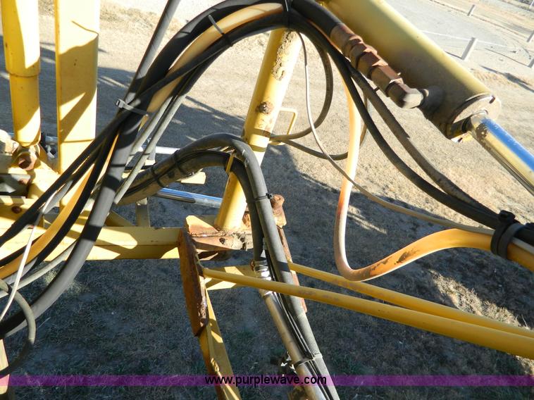 image for item H2320 1996 Ag-Chem RoGator 854 self-propelled sprayer