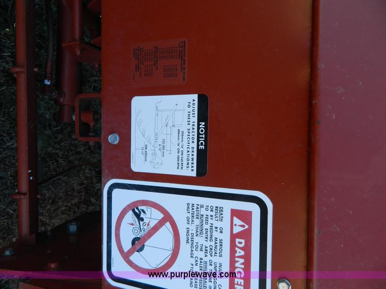 image for item H2321 1993 Hesston 565A round baler