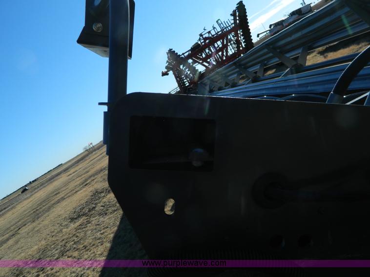 image for item H2322 2009 Gleaner 7200 rigid header