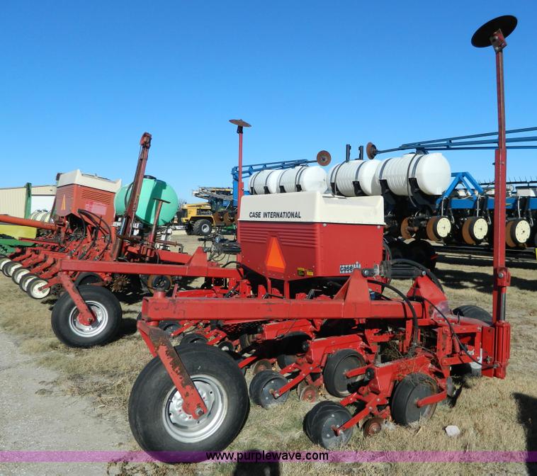 image for item H2323 1980 Case IH 900 platner