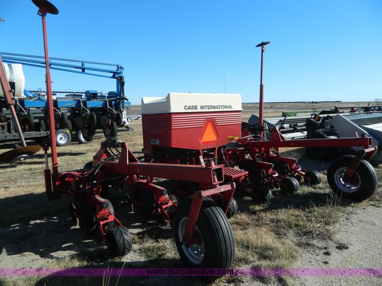 image for item H2323 1980 Case IH 900 platner