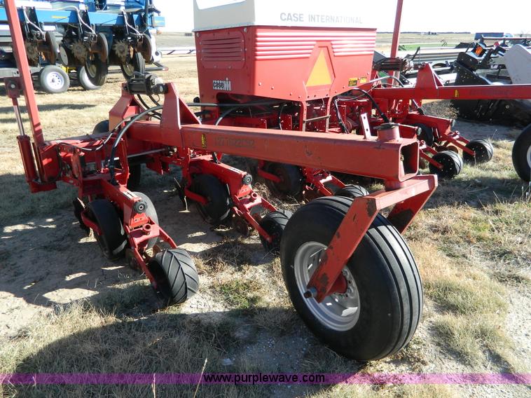 image for item H2323 1980 Case IH 900 platner