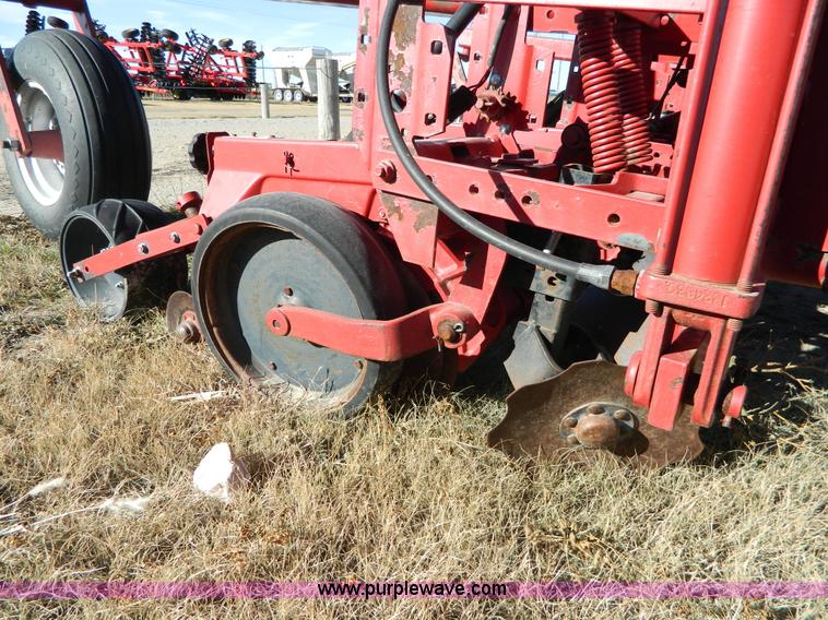 image for item H2323 1980 Case IH 900 platner